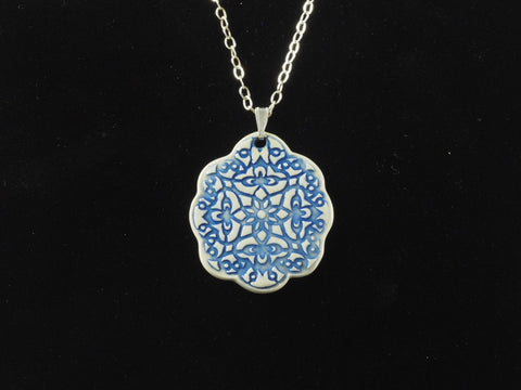 2" Medallion Pendant Necklace J1041