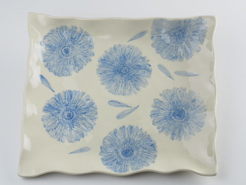 10" x 12" Fluted Gerbera Daisy Platter 17021